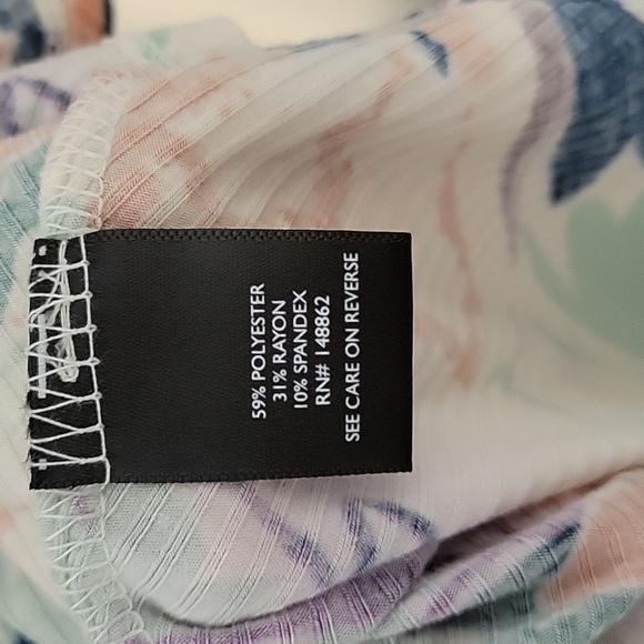 Torrid Green Orange Blue And White Floral Flutter Sleeve Peplum Blouse - Picture 7 of 12